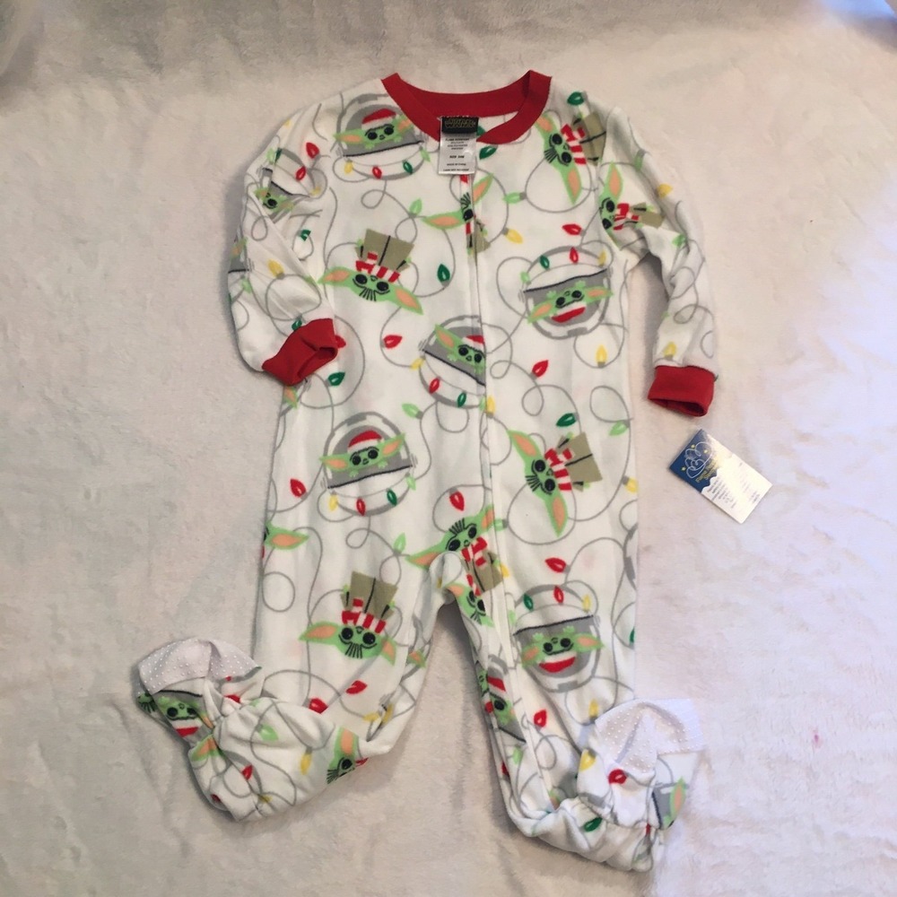 Star Wars Grogu Footed Sleeper Kids 24M White NWT Christmas Fleece Baby Yoda PJs